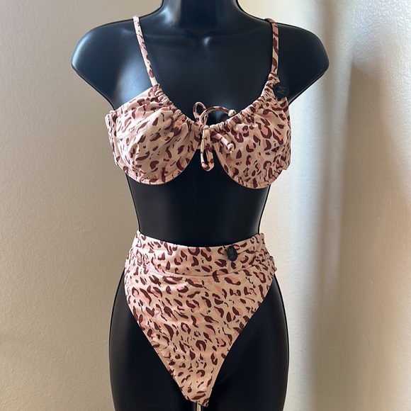 Cotton On Cream Cheetah Print Bikini - Picture 8 of 8